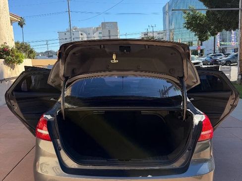 Used 2017 Ford Focus SE image 18