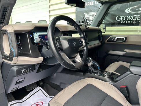 Used 2022 Ford Bronco Wildtrak image 10