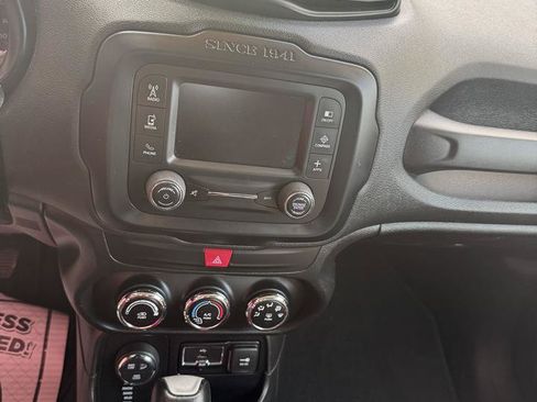 Used 2016 Jeep Renegade Trailhawk AWD/4WD image 10