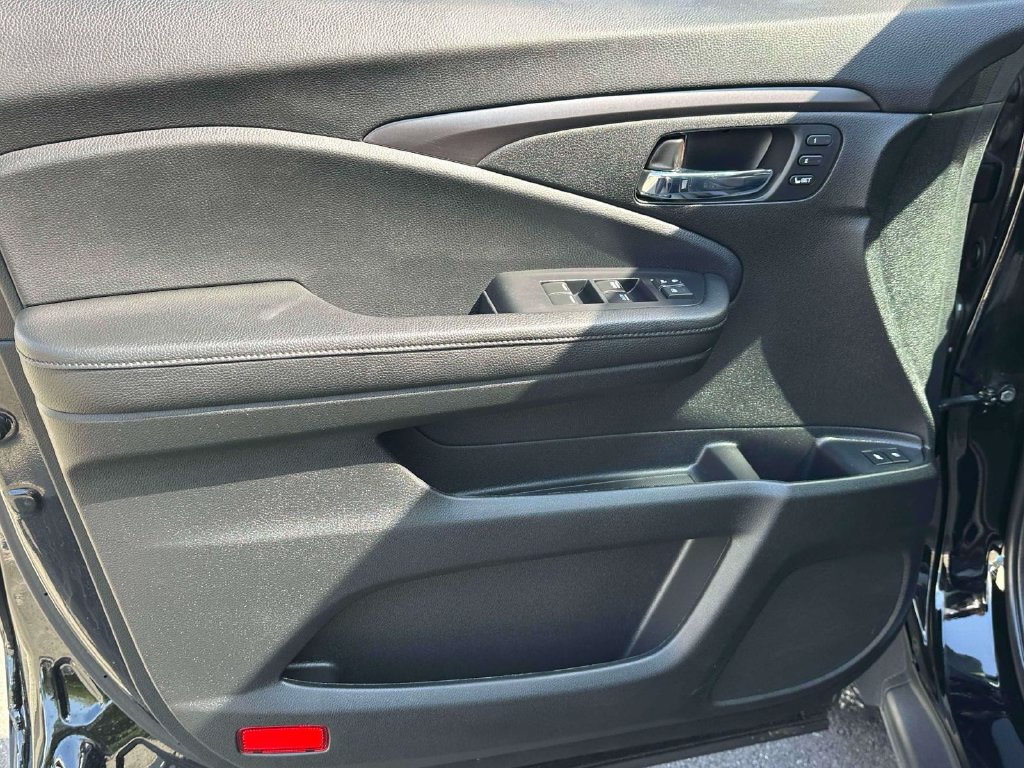 Certified 2021 Honda Pilot Special Edition image 15