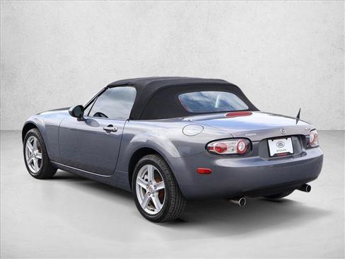 Used 2007 MAZDA MX-5 Miata Sport RWD image 8