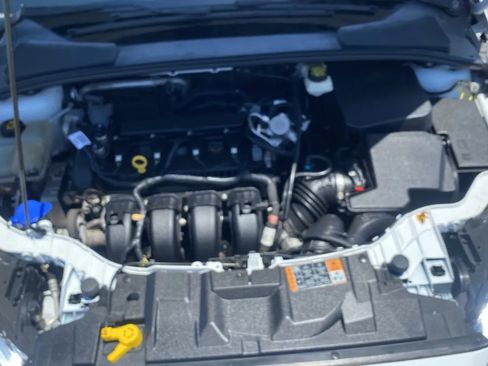 Used 2017 Ford Focus SE FWD image 23