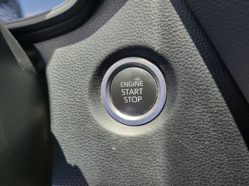 Used 2022 Toyota Corolla LE w/ LE Convenience Package FWD image 20