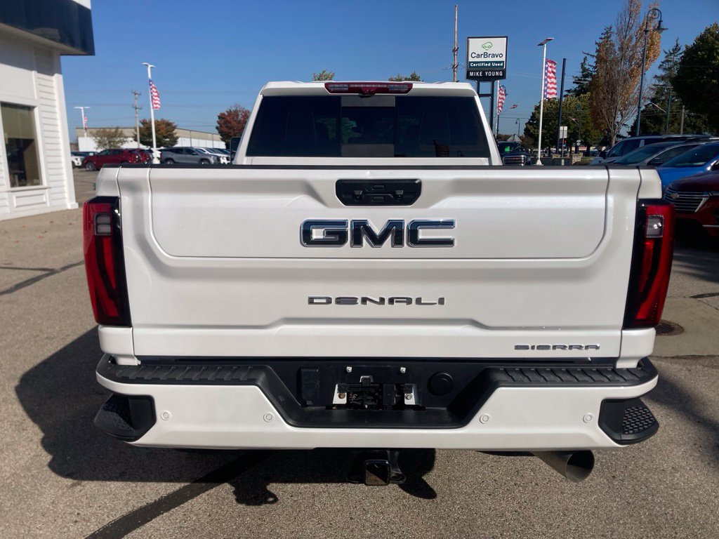 Used 2024 GMC Sierra 2500 Denali Ultimate AWD/4WD image 6