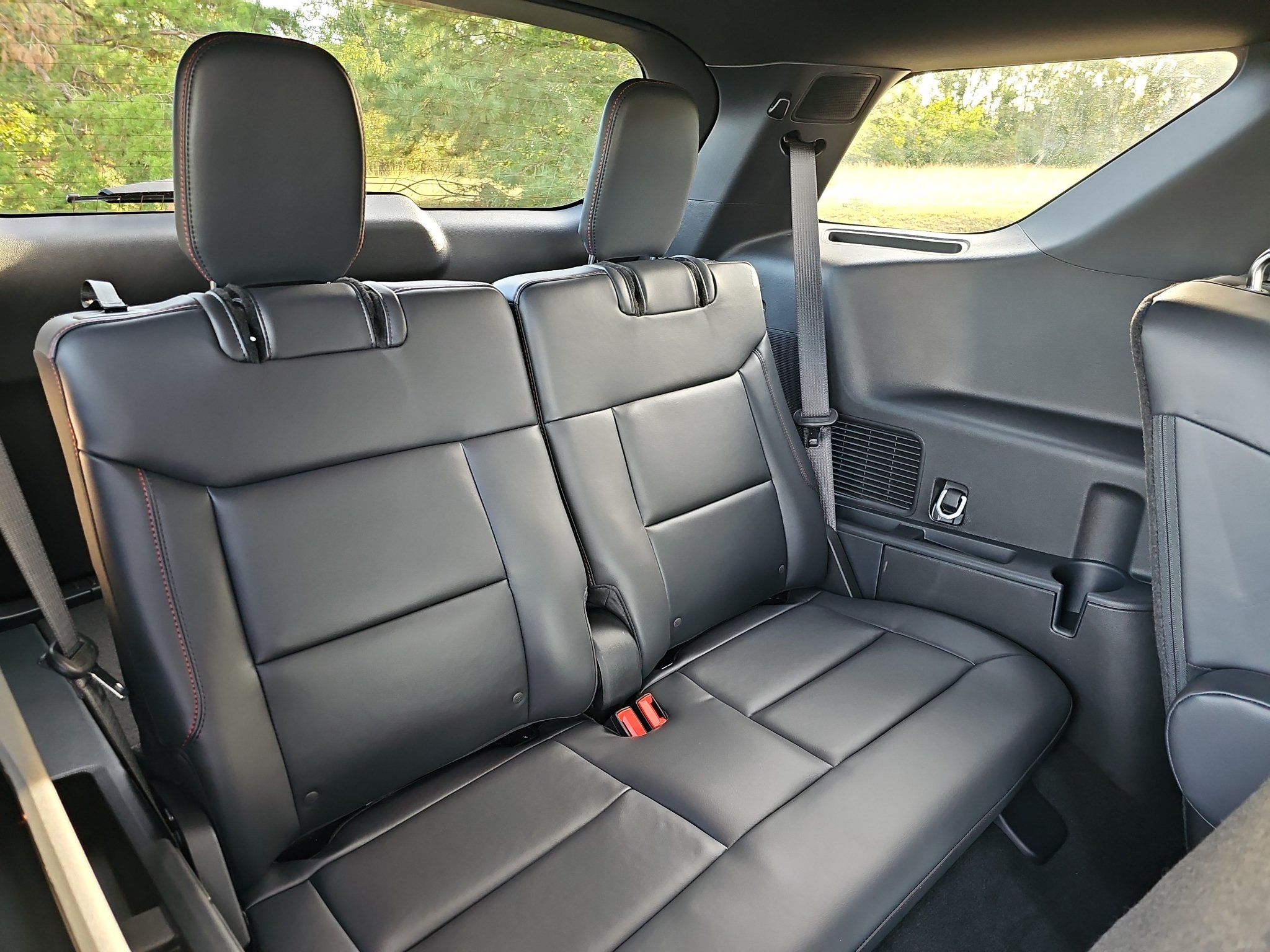 New 2027 Ford Explorer ST-Line w/ Premium Package RWD image 18