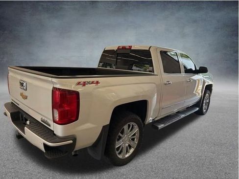 Used 2017 Chevrolet Silverado 1500 High Country AWD/4WD image 8