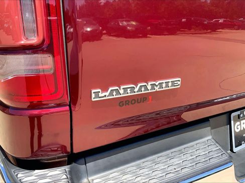 Used 2019 RAM 1500 Laramie AWD/4WD image 32