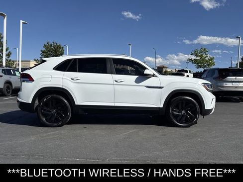 Used 2023 Volkswagen Atlas Cross Sport SE w/ Panoramic Sunroof Package AWD/4WD image 3