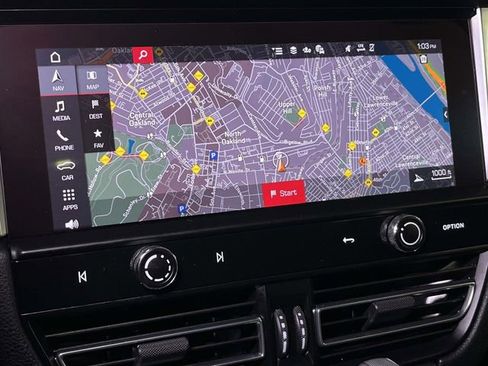 Certified 2023 Porsche Macan S AWD/4WD image 30