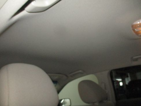 Used 2010 Ford Fusion Hybrid FWD image 16