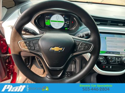 Used 2018 Chevrolet Bolt LT FWD image 23