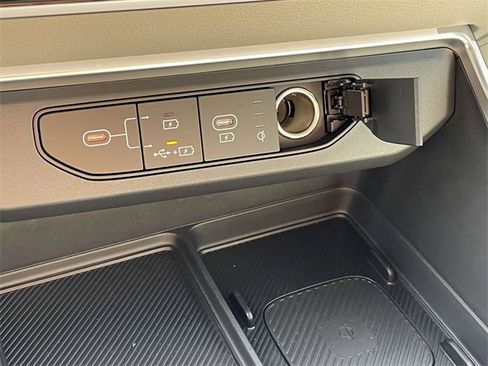 New 2026 Kia Carnival EX image 36