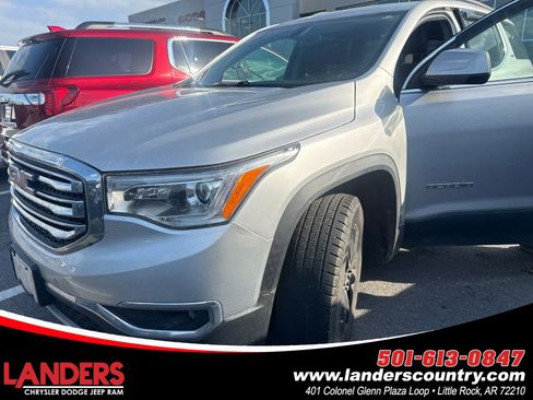 Used 2018 GMC Acadia SLT image 1