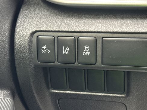 Used 2022 Mitsubishi Eclipse Cross SE image 19