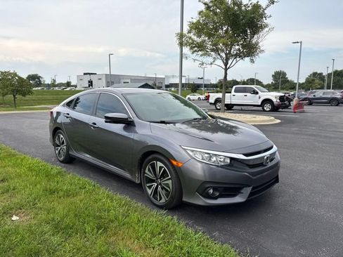 Used 2017 Honda Civic EX-L image 2