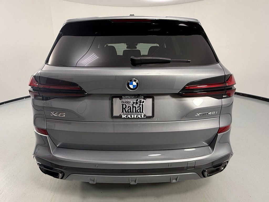 Certified 2025 BMW X5 xDrive40i w/ M Sport Package AWD/4WD image 7