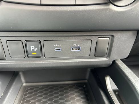Used 2022 Nissan Frontier S w/ Technology Package RWD image 34