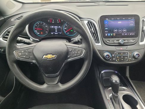 Used 2019 Chevrolet Malibu LT FWD image 22