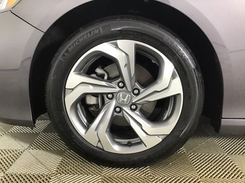 Used 2019 Honda Accord EX image 25