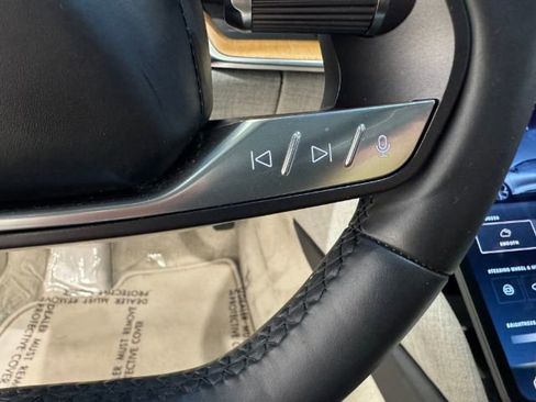 Used 2022 Lucid Air Grand Touring image 19