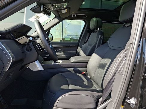 New 2026 Land Rover Range Rover Long Wheelbase SE AWD/4WD image 9