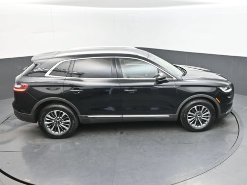 Used 2023 Lincoln Nautilus AWD w/ Premium Package image 40