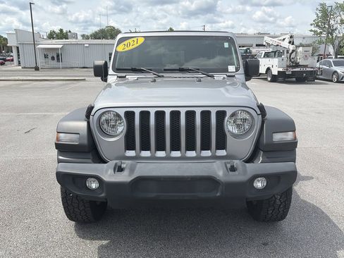 Used 2021 Jeep Wrangler Unlimited Sport w/ Sun And Sound Package AWD/4WD image 16