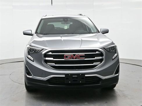 Used 2020 GMC Terrain SLT w/ Preferred Package image 2