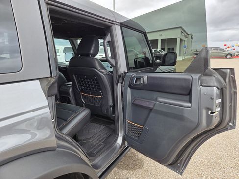 Used 2024 Ford Bronco Badlands AWD/4WD image 16