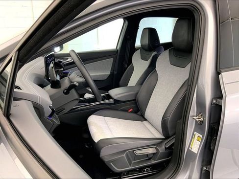 Used 2023 Volkswagen ID.4 Pro AWD/4WD image 5
