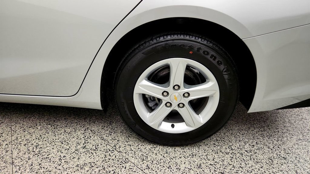 Used 2022 Chevrolet Malibu LS w/ Driver Confidence Package FWD image 9