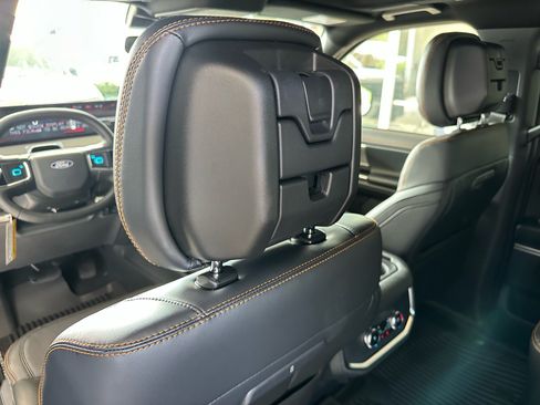 Used 2027 Ford Expedition Tremor w/ Driver's Package AWD/4WD image 30