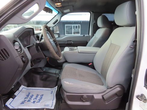 Used 2015 Ford F250 XL w/ Power Equipment Group image 28