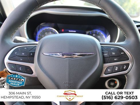 Used 2025 Chrysler Pacifica Select FWD image 13