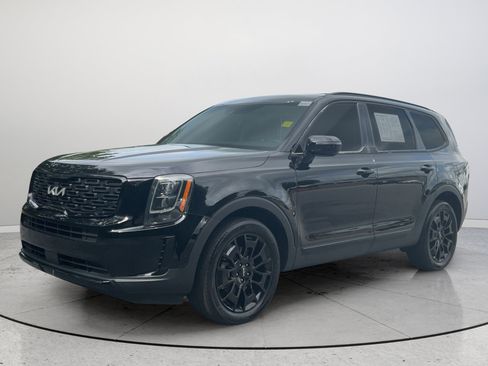 Used 2022 Kia Telluride EX w/ EX Premium Package AWD/4WD image 5