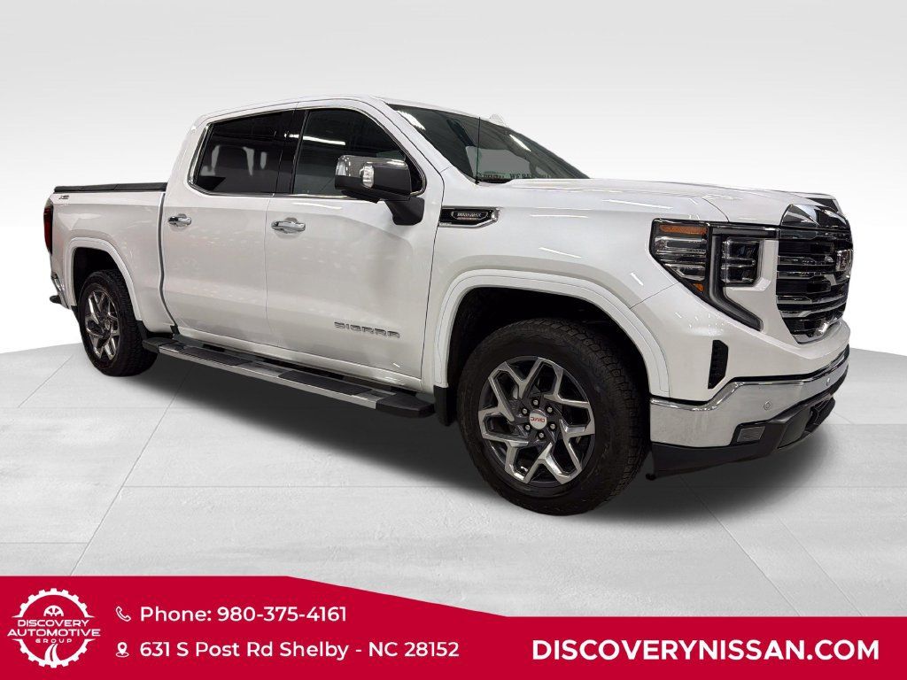 Used 2025 GMC Sierra 1500 SLT w/ SLT Premium Plus Package AWD/4WD image 4