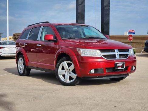 Used 2010 Dodge Journey SXT w/ Flexible Seating Group FWD image 2