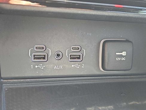 Used 2024 Jeep Grand Cherokee Altitude RWD image 20