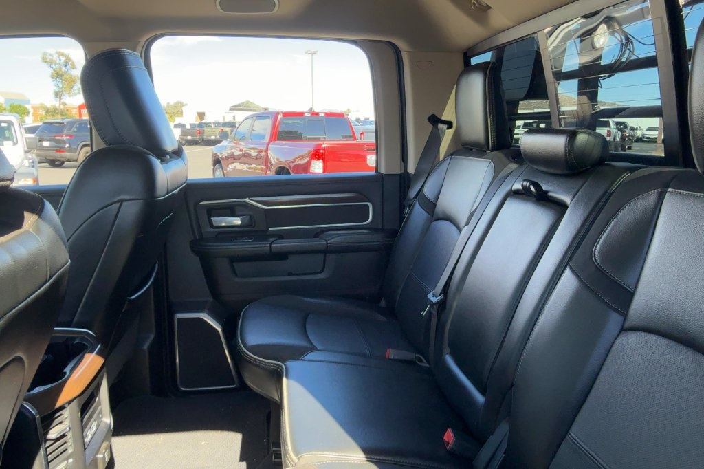 Used 2022 RAM 5500 Laramie AWD/4WD image 12