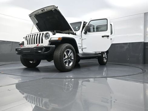 Used 2021 Jeep Wrangler Unlimited Sahara AWD/4WD image 40