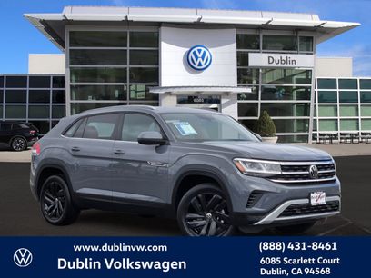Used 2022 Volkswagen Atlas Cross Sport SE w/ Panoramic Sunroof Package