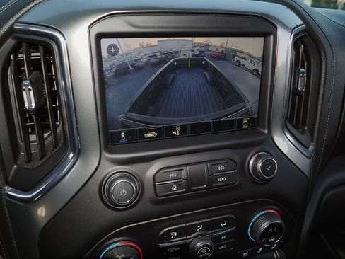 Used 2021 Chevrolet Silverado 2500 LTZ w/ LTZ Convenience Package image 17