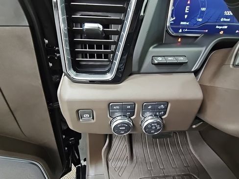 Used 2024 GMC Sierra 2500 Denali w/ Technology Package image 27