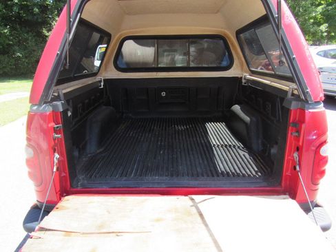 Used 2002 Ford F150 XLT RWD image 9