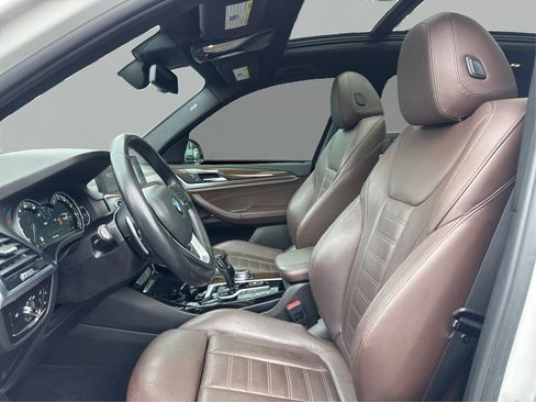 Used 2019 BMW X3 xDrive30i w/ Premium Package image 9