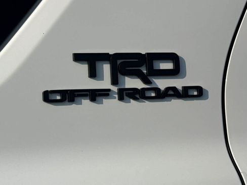 Used 2025 Toyota 4Runner TRD Off-Road Premium AWD/4WD image 12