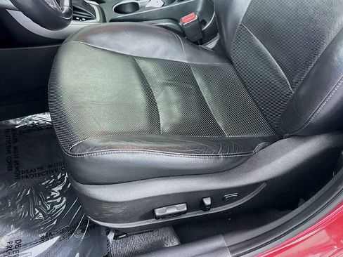 Used 2015 Hyundai Elantra Limited image 24