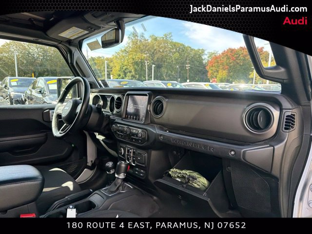 Used 2022 Jeep Wrangler Unlimited Sport AWD/4WD image 13