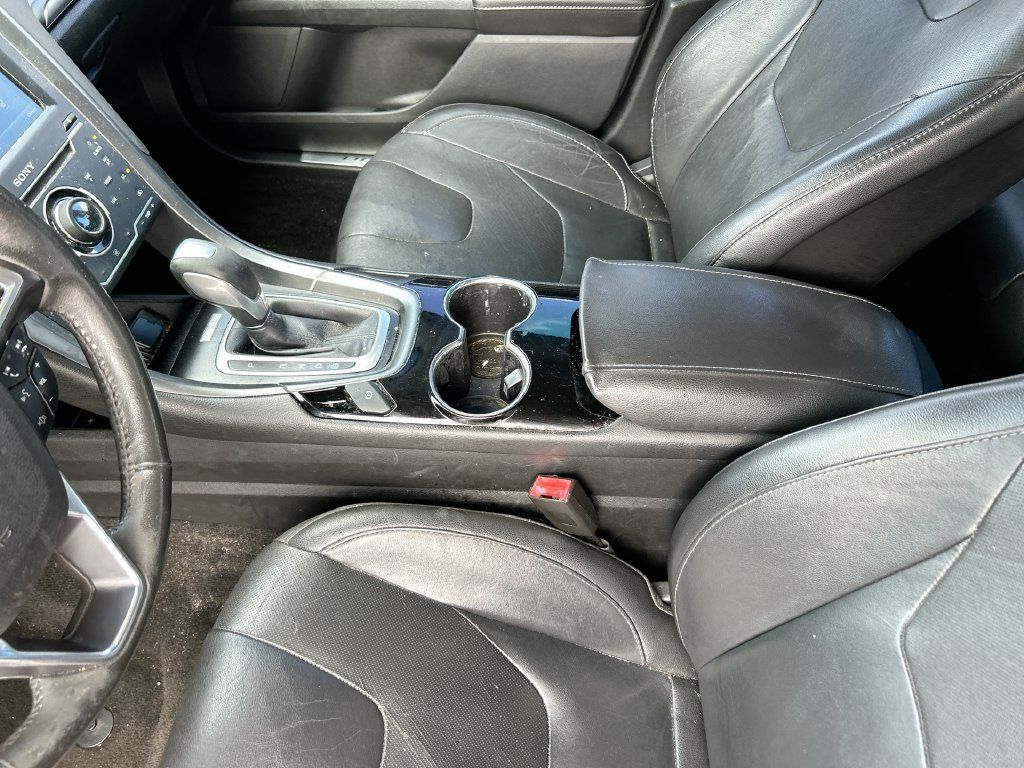 Used 2015 Ford Fusion Titanium FWD image 28