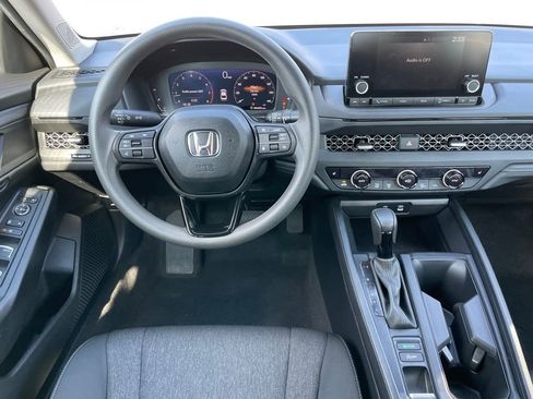 Certified 2025 Honda Accord SE image 11